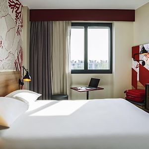 Standard Zimmer mit Kingsize-Bett